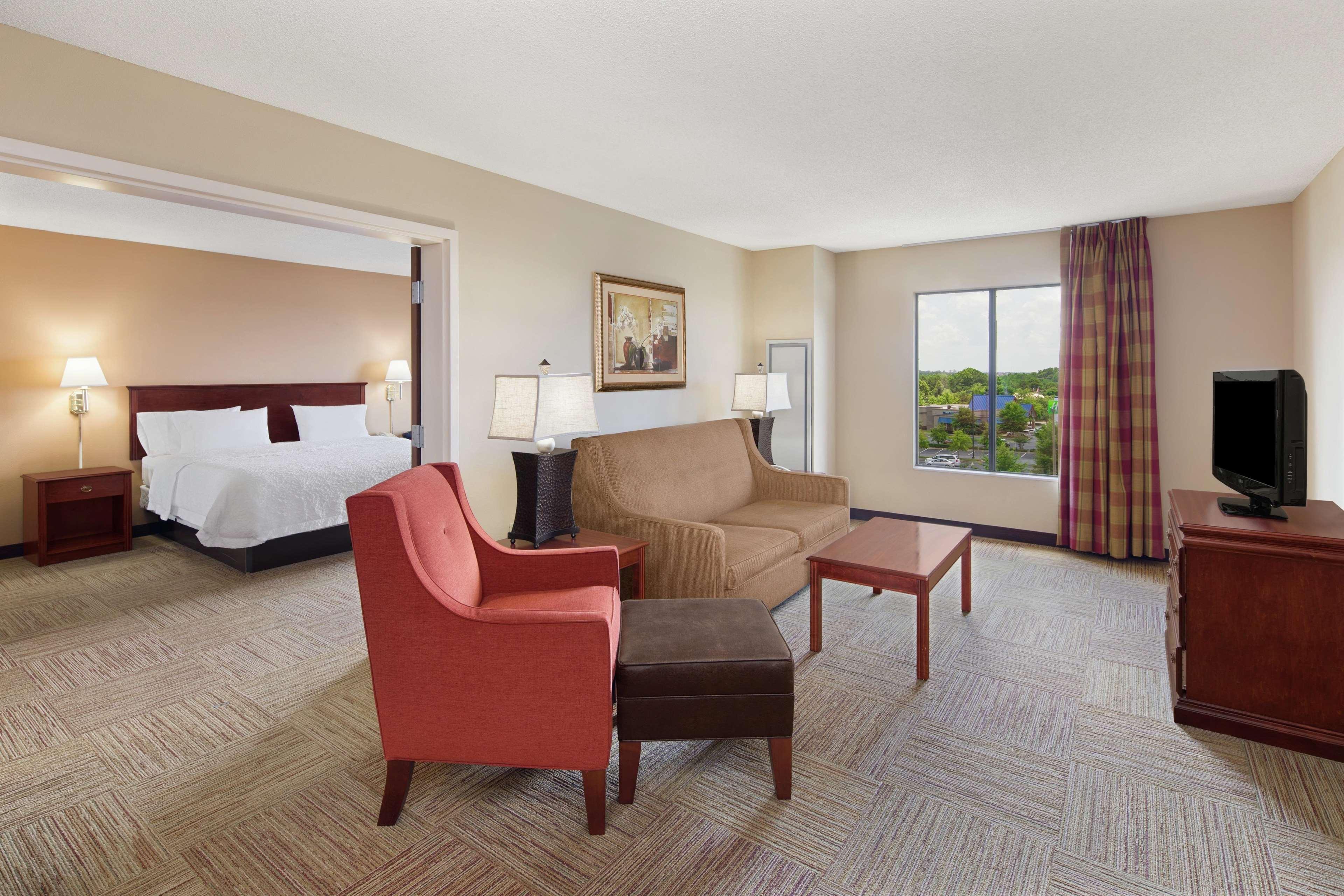 Hampton Inn Columbus-North Esterno foto
