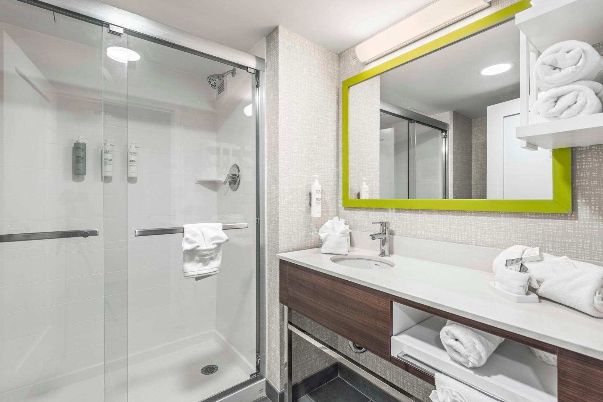 Hampton Inn Columbus-North Esterno foto