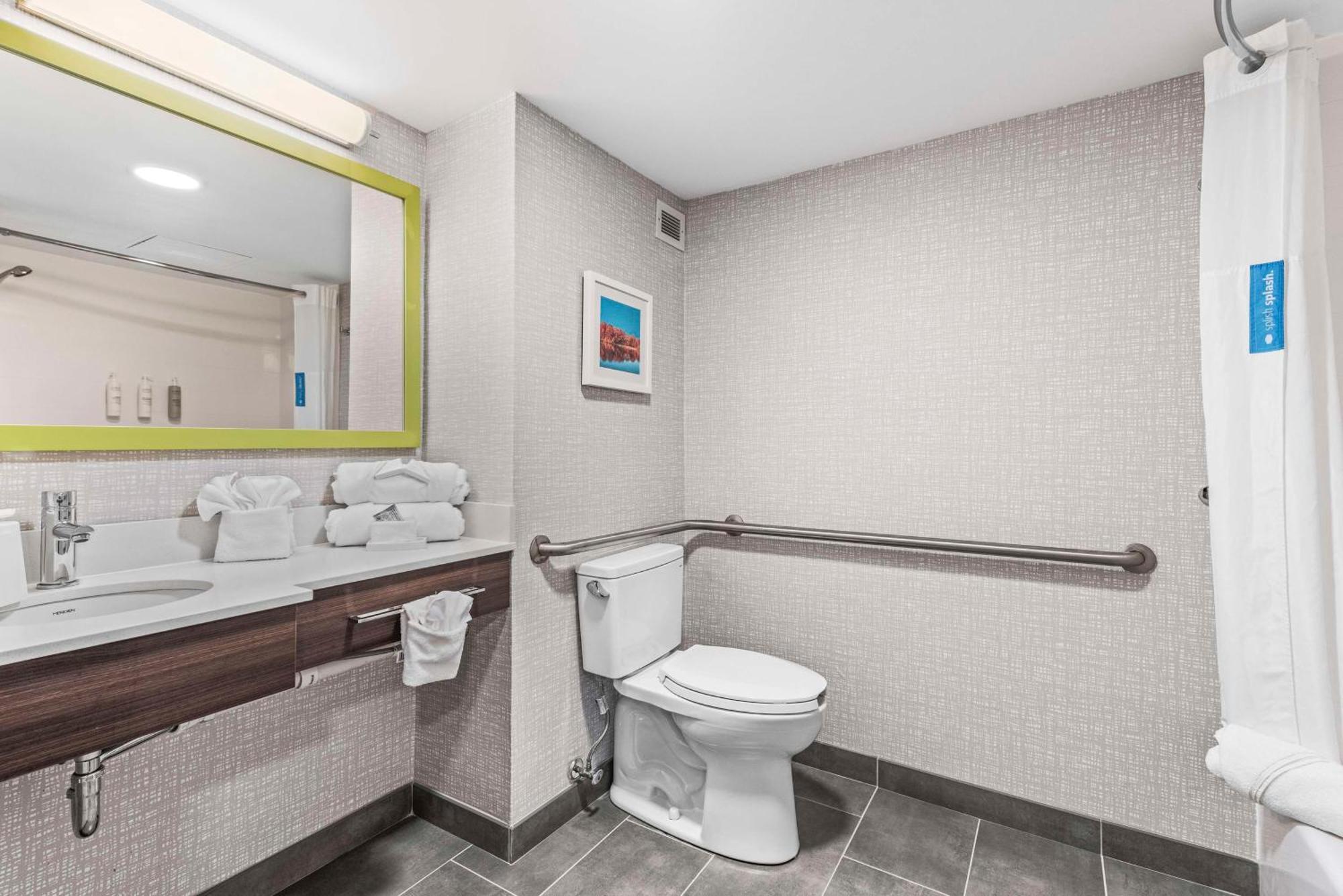 Hampton Inn Columbus-North Esterno foto