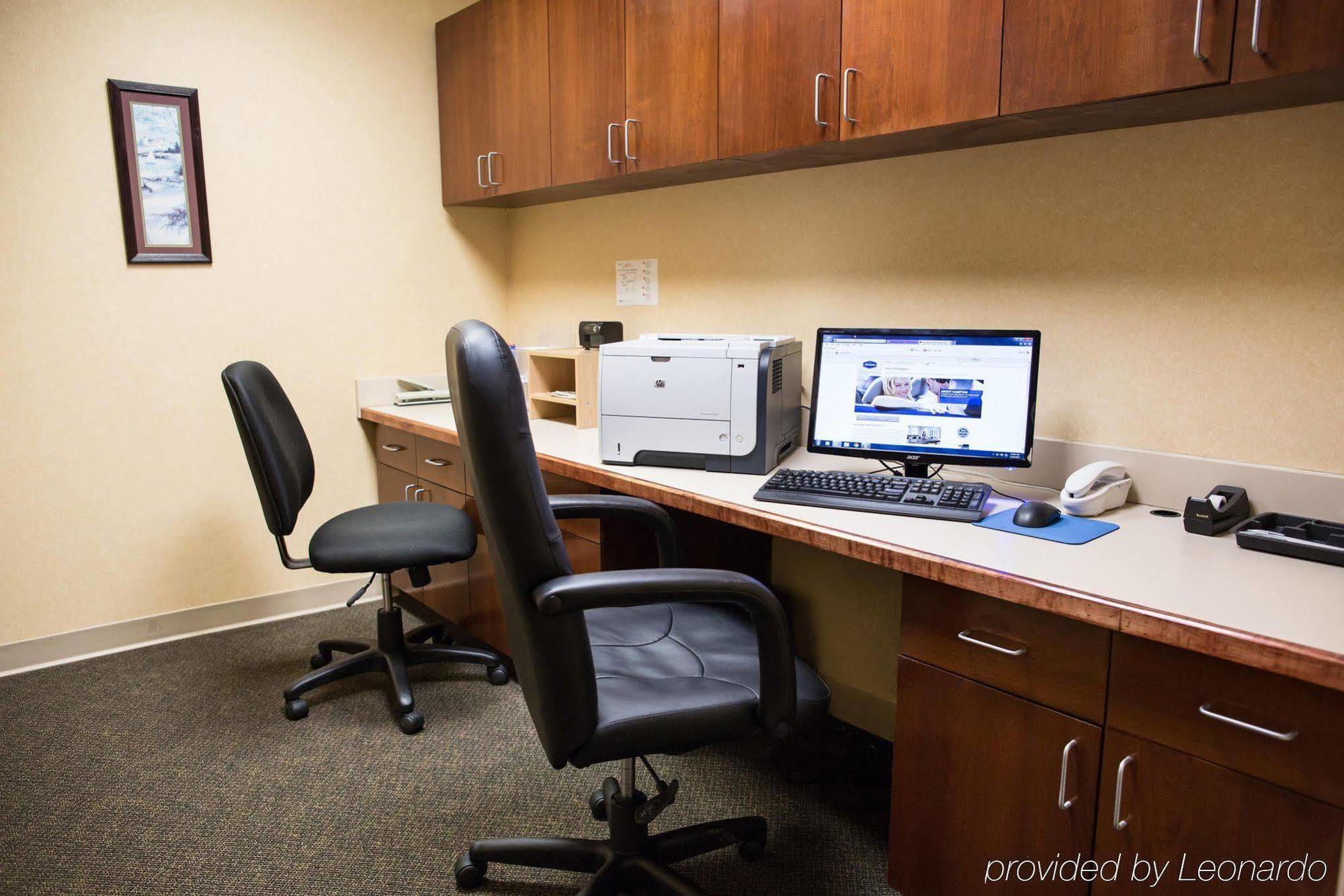 Hampton Inn Columbus-North Esterno foto