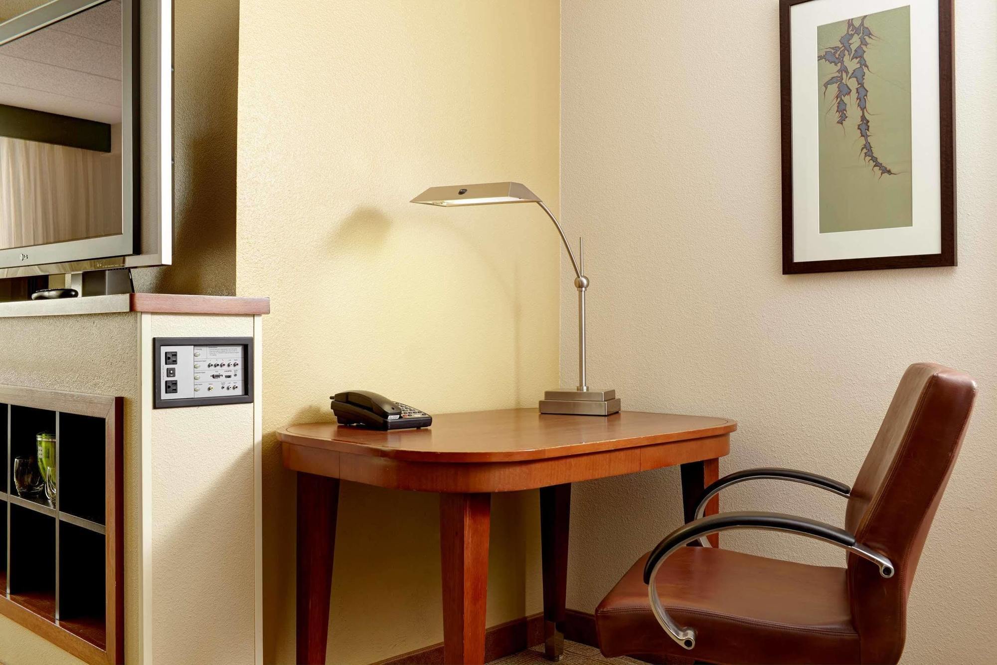 Hampton Inn Columbus-North Esterno foto